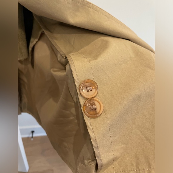 Vintage Misty Harbor Tan Trench Coat with removable lining - 8P - Picture 7 of 11